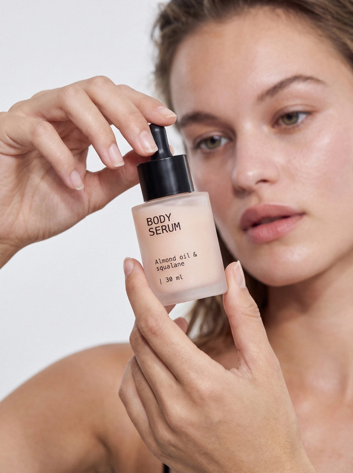 Almond Squalane Serum-thumbmail-2